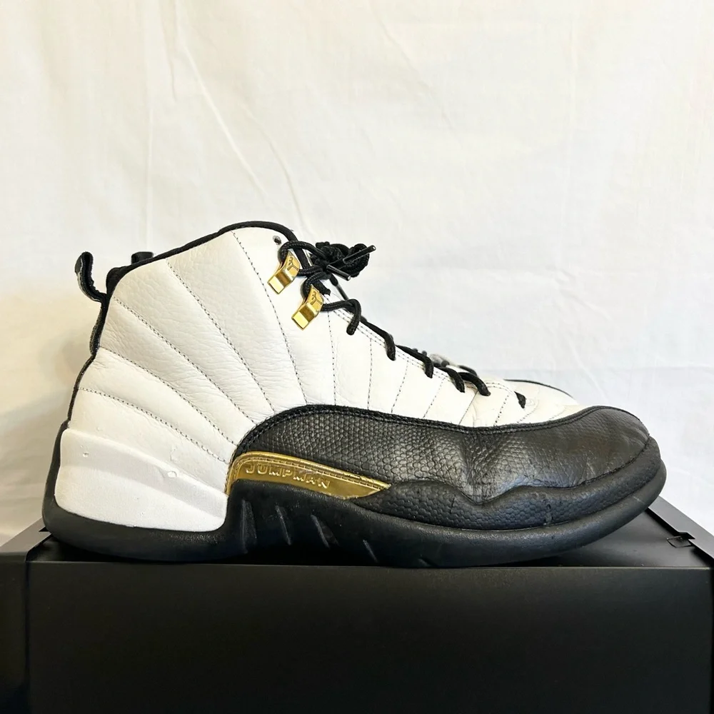 AUTHENTIC Jordan 12 Retro “Royalty” size 11.5 CT8013-170 2021 PRE-OWNED